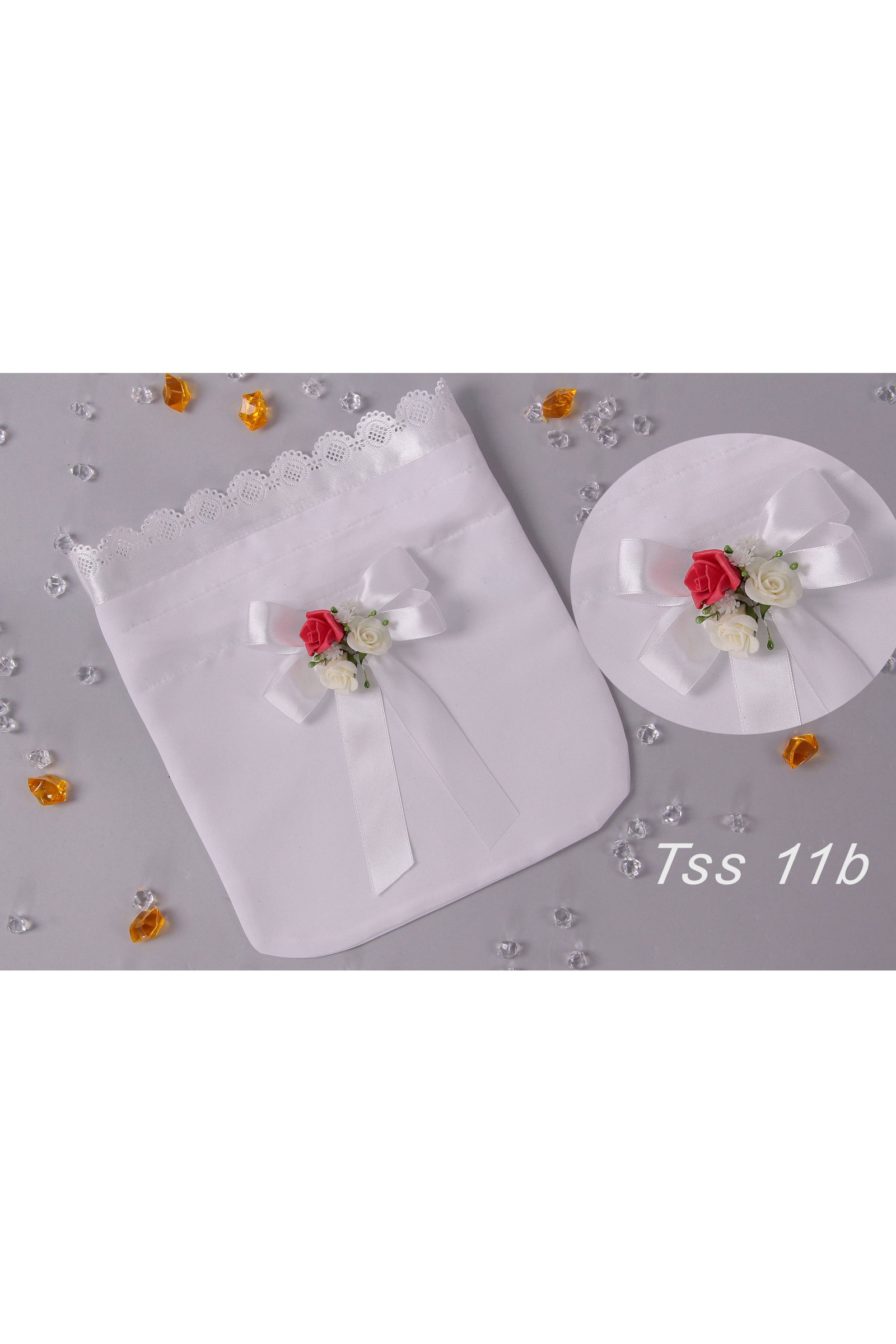 Torebka komunijna satynowa z bukietem - obraz 1