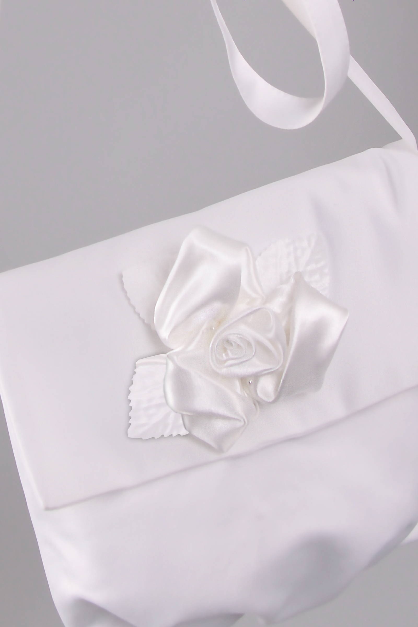 Torebka komunijna satynowa na pasek UK-Tps2 - obraz 1