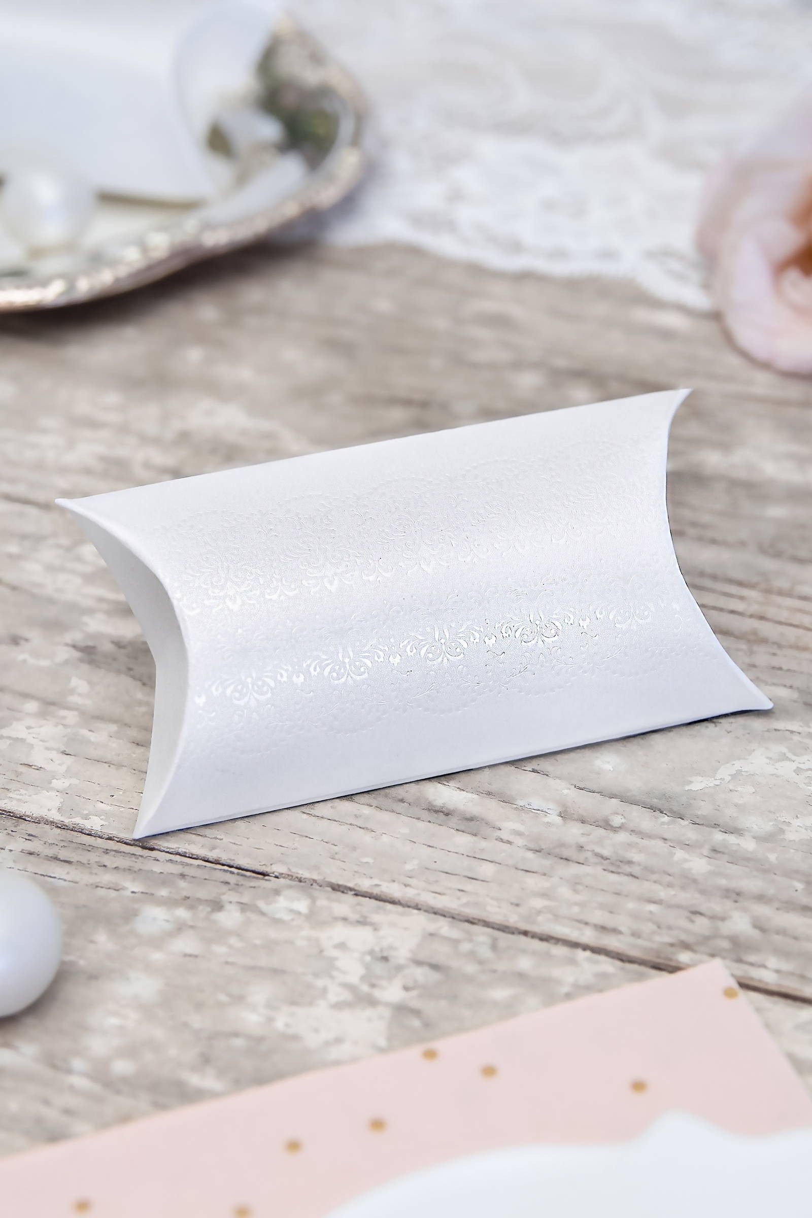 Pudełka komunijne niespodzianka dla gości - tuba - obraz 3